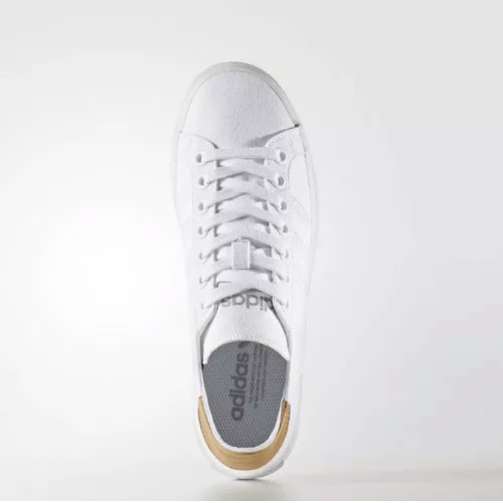 Adidas By 9231 sneakers. Sz 7.5.